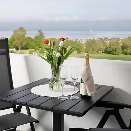 Meerblick D9 Mit Balkon Und Schwimmbad * Schillig